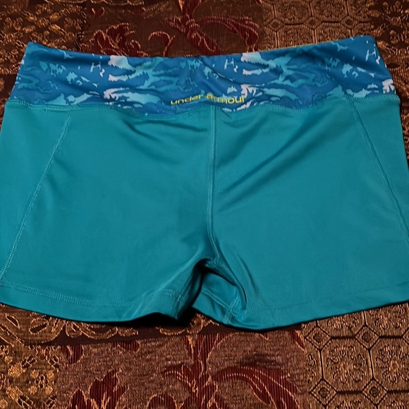 Under Armour Lycra Training Short - Picture 3 of 4